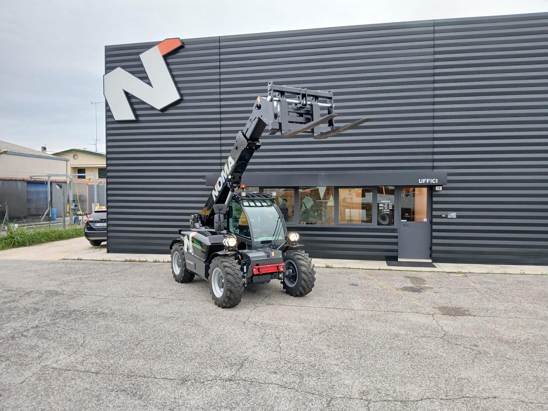 SOLLEVATORE TELESCOPICO FISSO 6 MT